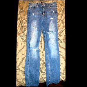 Hollister Ultra High Rise Jean